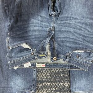 Wrangler Men's Dark Blue Relaxed bootcut Jeans